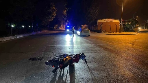 Ticari taksi ile motosiklet &ccedil;arpıştı, 1 kişi yaralandı
