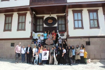 TİKAV, deprem b&ouml;lgesinden gelen &ouml;ğrenci ve velilere destek programı başlattı
