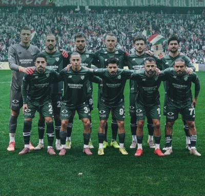 Timsah İstanbul'da 3 puan avında ! 