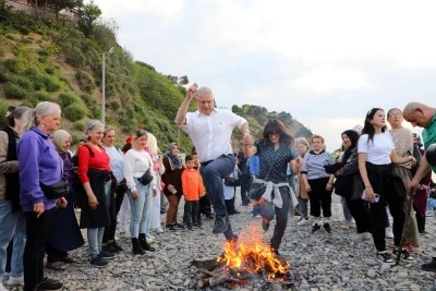 Tirilye'de baharın gelişi kutlandı 