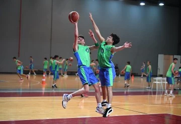 TOFAŞ altyapı Pro Kampı'nın ilki 25-28 Haziran'da ger&ccedil;ekleşti 