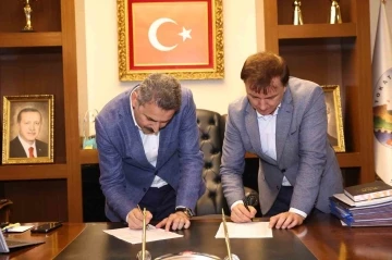 Tokat Belediyesi iş&ccedil;ilerin maaşlarına ek zam getiren protokol&uuml; imzaladı
