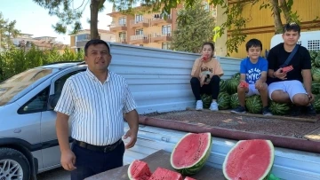 Tokat&rsquo;ta 26 ton karpuzu kapış kapış ettiler
