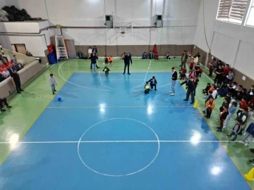 Tokat&rsquo;ta &ouml;ğrenciler matematik ve teknolojideki yeteneklerini yarıştırdı
