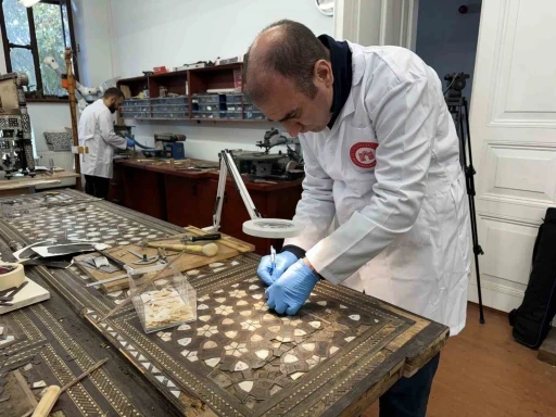Topkapı ve Dolmabah&ccedil;e Sarayı&rsquo;ndaki bazı eserler restore ediliyor
