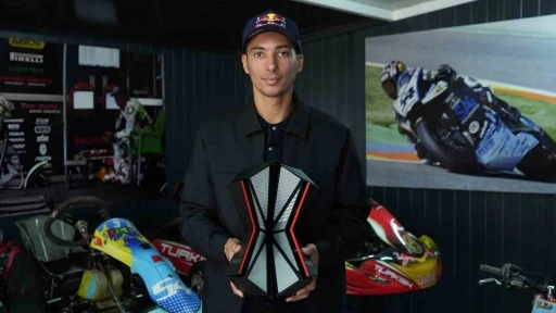 Toprak Razgatlıoğlu: &ldquo;Herkes kariyerimin biteceğini d&uuml;ş&uuml;n&uuml;rken, hi&ccedil; şampiyon olmamış bir markayı şampiyon yaptık&rdquo;
