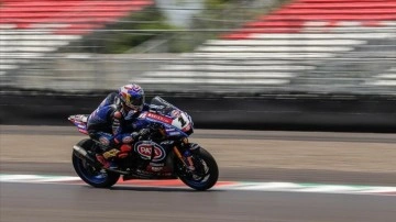 Toprak Razgatlıoğlu ilk yarışını kazandı, Can &Ouml;nc&uuml; &uuml;&ccedil;&uuml;nc&uuml; bitirdi