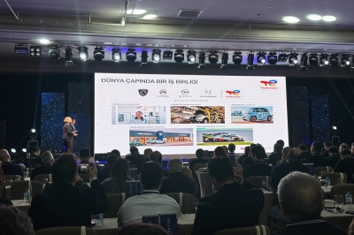 TotalEnergies ve Stellantis İş Birliği G&uuml;&ccedil;lenerek S&uuml;r&uuml;yor