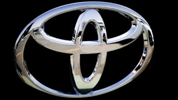 Toyota, hava yastığı sens&ouml;r&uuml; sorunu nedeniyle 1,1 milyon aracını geri &ccedil;ağıracak