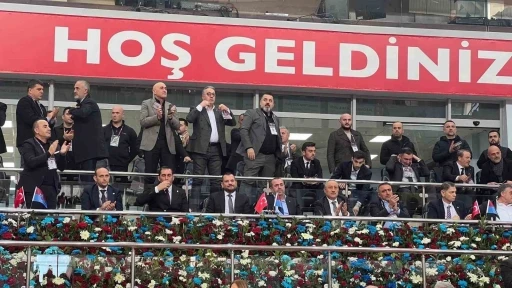 Trabzonspor&rsquo;da Başkan Ertuğrul Doğan ve y&ouml;netim kurulu ibra edildi
