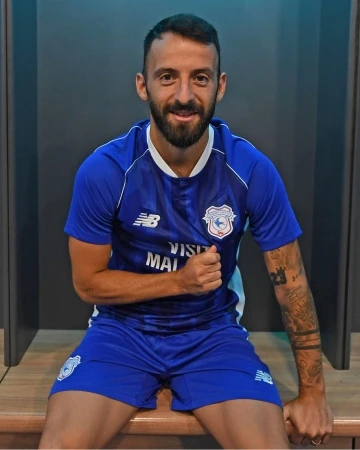 Trabzonspor&rsquo;dan ayrılan Siopis, Cardiff City&rsquo;de
