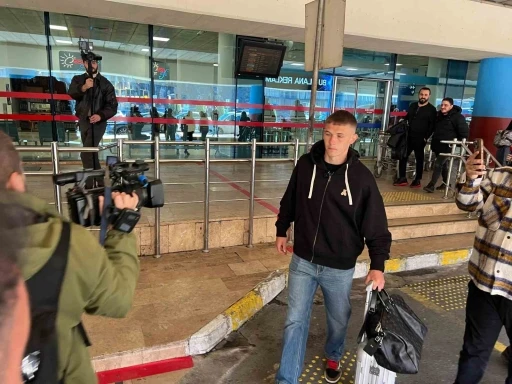 Trabzonspor&rsquo;un yeni transferi Danylo Sikan, Trabzon&rsquo;da
