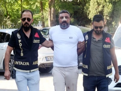 Trabzonsporlu eski futbolcunun oğlu Antalya'da &ouml;ld&uuml;r&uuml;ld&uuml;