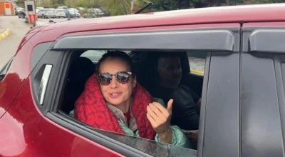 Trafik kazası sonrası hastaneye kaldırılan &Ouml;zg&uuml; Namal taburcu oldu