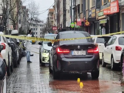 Trafikte silahlı saldırı; 1 &ouml;l&uuml; 