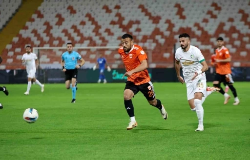  Adanaspor,  Amed Sportif Faaliyetler ma&ccedil;ı 0-0 bitti