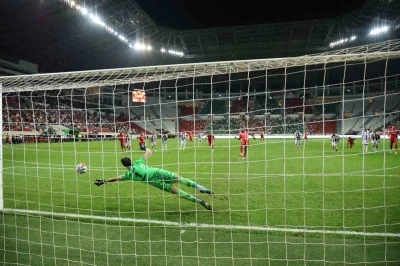 Trendyol 1. Lig: Amed Sportif Faaliyetler: 4  - Ankara Ke&ccedil;i&ouml;reng&uuml;c&uuml;: 1