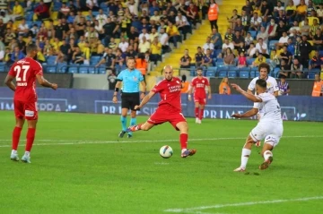 Trendyol 1. Lig: MKE Ankarag&uuml;c&uuml;: 0 - &Uuml;mraniyespor: 1
