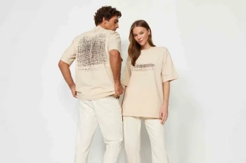 Trendyol, Devlet Sanat&ccedil;ısı Devrim Erbil iş birliğiyle modayı sanatla buluşturdu
