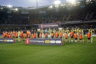 Trendyol S&uuml;per Lig: Başakşehir: 0 - Fenerbah&ccedil;e: 0 (Ma&ccedil; devam ediyor)
