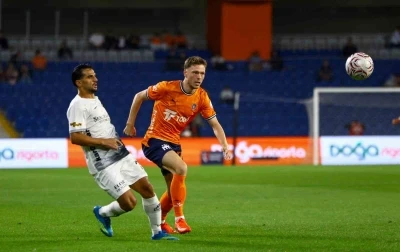 Trendyol S&uuml;per Lig: Başakşehir FK: 2 - Gen&ccedil;lerbirliği: 0 (İlk yarı)