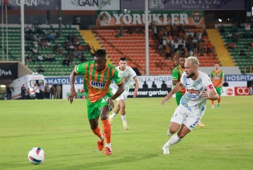 Trendyol S&uuml;per Lig: Corendon Alanyaspor: 1 - &Ccedil;aykur Rizespor: 0 (İlk yarı)
