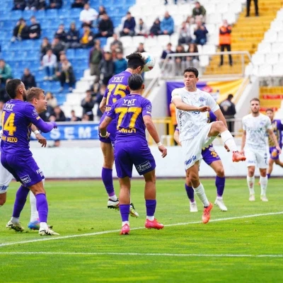 Trendyol S&uuml;per Lig: Ey&uuml;pspor: 0 - Kasımpaşa: 1 (İlk yarı)
