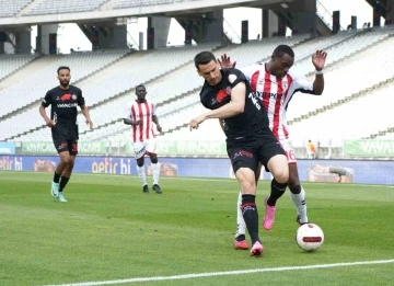Trendyol S&uuml;per Lig: Fatih Karag&uuml;mr&uuml;k: 3 - Samsunspor: 1 (Ma&ccedil; sonucu)
