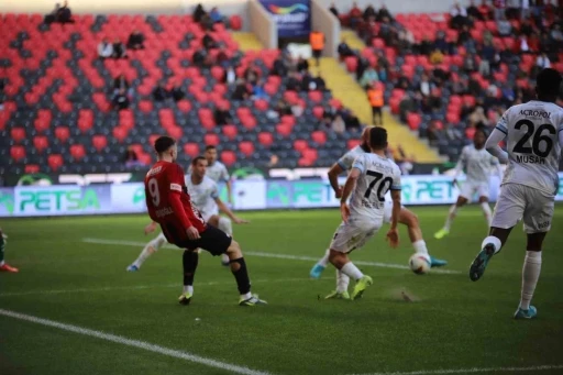 Trendyol S&uuml;per Lig: Gaziantep FK: 0 - Bodrum FK: 0  (İlk yarı)
