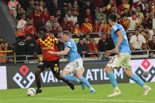 Trendyol S&uuml;per Lig: G&ouml;ztepe: 2 - Trabzonspor: 1 (Ma&ccedil; sonucu)
