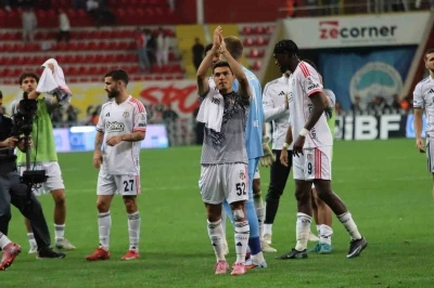 Trendyol S&uuml;per Lig: Kayserispor: 0 - Beşiktaş: 4 