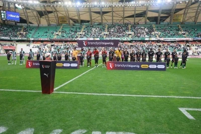 Trendyol S&uuml;per Lig: Konyaspor: 0 - &Ccedil;aykur Rizespor 0 (İlk yarı)
