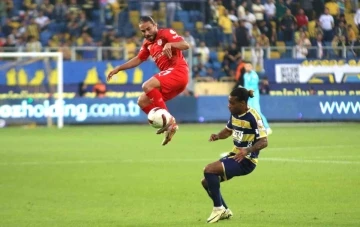 Trendyol S&uuml;per Lig: MKE Ankarag&uuml;c&uuml;: 0 - Pendikspor: 0 (İlk yarı)

