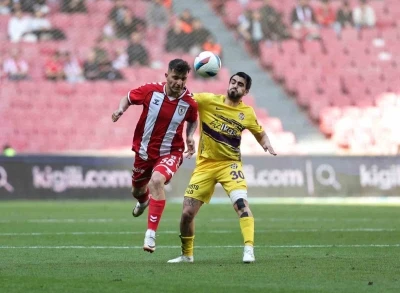Trendyol S&uuml;per Lig: Samsunspor: 1 - Ey&uuml;pspor: 0 (İlk yarı)
