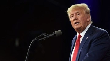 Trump, hakkında a&ccedil;ılan emlak sekt&ouml;r&uuml;nde "dolandırıcılık davası" i&ccedil;in mahkemeye geldi