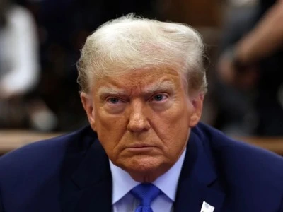 Trump, İran'a saldırıları durdurduğunu a&ccedil;ıkladı