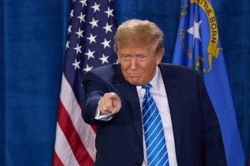 Trump: "Bir başkanın d&uuml;zg&uuml;n bir şekilde g&ouml;rev yapabilmesi i&ccedil;in tam dokunulmazlığa sahip olması gerekir"
