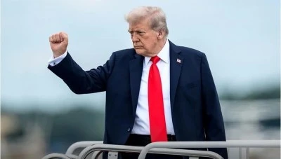 Trump'tan &Ccedil;in'e y&uuml;zde 100 ek g&uuml;mr&uuml;k vergisi