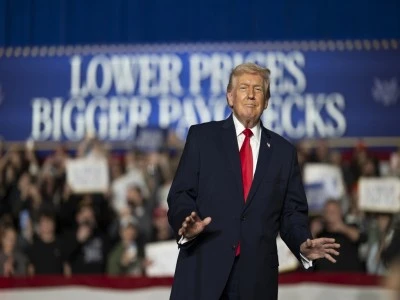 Trump&rsquo;tan İran'a mesaj: Arkanıza yaslanın ve rahatlayın
