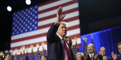 Trump&rsquo;tan İran&rsquo;a uyarı: Daha &ouml;nce hi&ccedil; g&ouml;r&uuml;lmemiş bir g&uuml;&ccedil;le vururuz