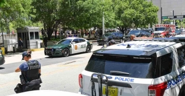 Trump, tutuksuz yargılanmak &uuml;zere serbest bırakıldı
