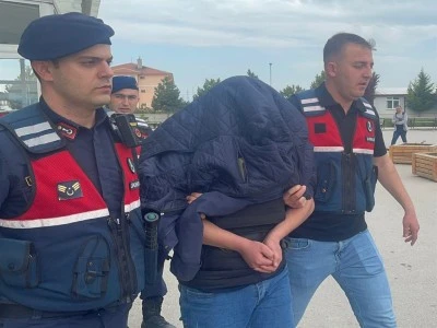 T&uuml;fek at&ouml;lyesi sahibi t&uuml;fekle &ouml;ld&uuml;r&uuml;ld&uuml;