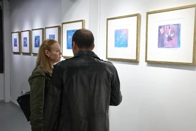 T&uuml;lin Dizdaroğlu'nun se&ccedil;kin eserleri Nil&uuml;fer Belediyesi'nde izlenime a&ccedil;ıldı