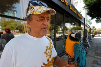 Turgut &Ouml;zal'ın kaybolan papağanı 3 g&uuml;n sonra bulundu