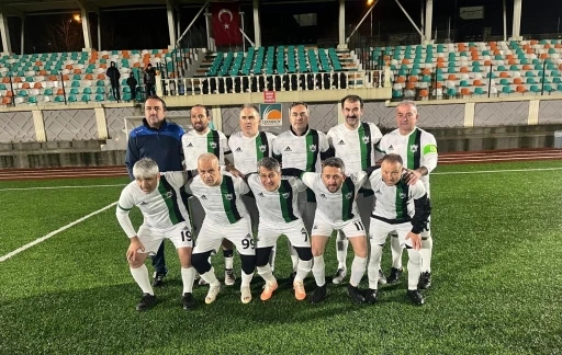 Turgut Tanyıldız Masterler 3. ma&ccedil;ını da kazandı
