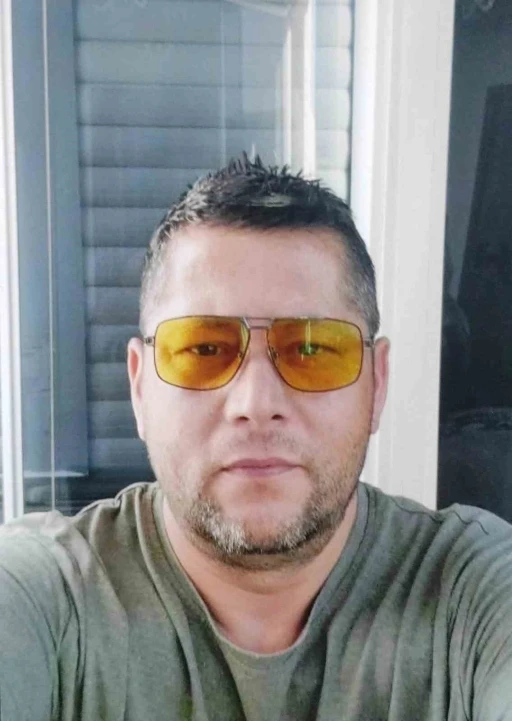 Turgutlu&rsquo;da balkondan d&uuml;şen &ouml;ğretmen hayatını kaybetti
