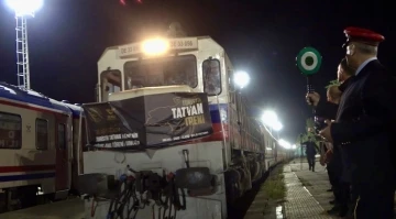 Turistik Tatvan Treni ikinci seferinde Tatvan&rsquo;a ulaştı
