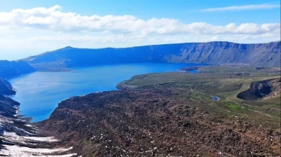 Turizm sezonu a&ccedil;ılan Nemrut Kalderası havadan g&ouml;r&uuml;nt&uuml;lendi
