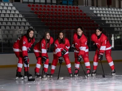 T&uuml;rk buz hokeyinde D&uuml;nya Şampiyonası heyecanı başladı