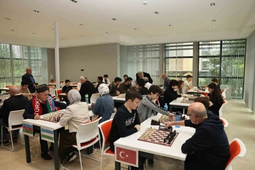 T&uuml;rk d&uuml;nyası satran&ccedil;ta buluştu
